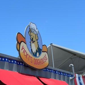 Meet your Posher, Diana